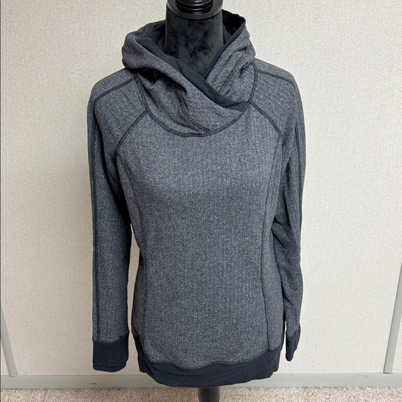 lululemon athletica Tops - Lululemon Gray and Navy Herringbone Hoodie Women’s 10